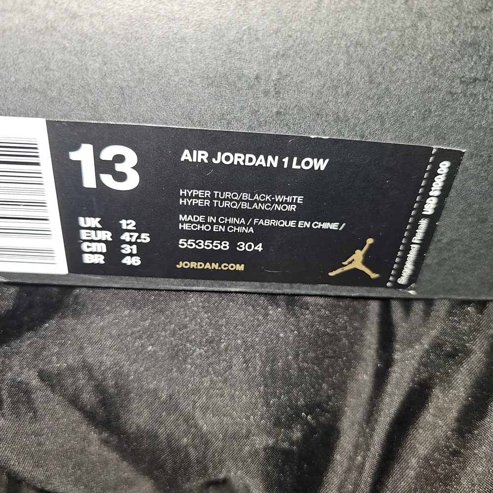 Jordan Air 1 Low Hyper Turqoise - Picture 2 of 9